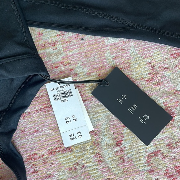 NWT Abercrombie active onesie - Picture 3 of 3